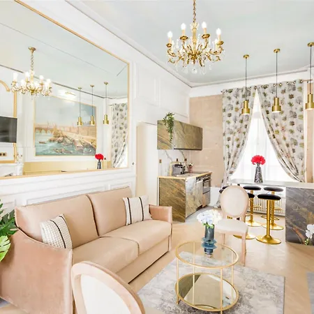 Appartamento Merveil -luxury -champs Elysees-haussmann Ii