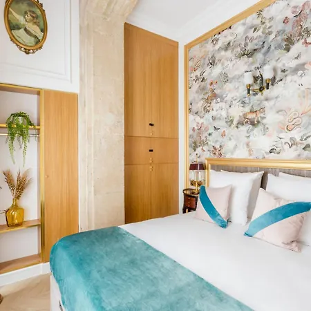 Apartment Merveil -luxury -champs Elysees-haussmann Ii Paris