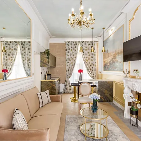 Merveil -luxury -champs Elysees-haussmann Ii Apartment