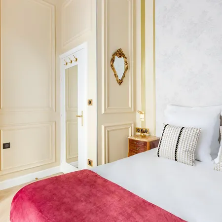Apartment Merveil -luxury -champs Elysees-haussmann Ii Paris